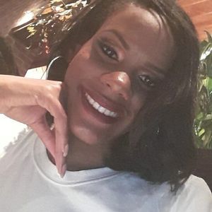 Meet your Posher, Bee